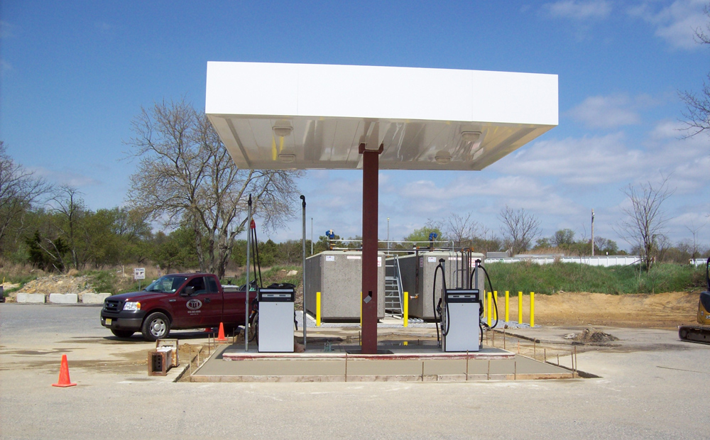 Turnkey gas station construction – tanks, canopy, dispensers